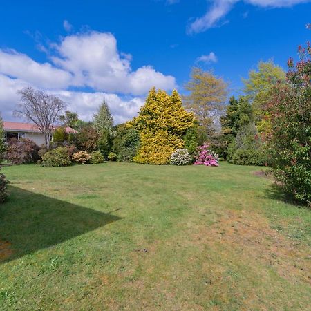 Rustlein Cottage - Te Anau Holiday Home Экстерьер фото