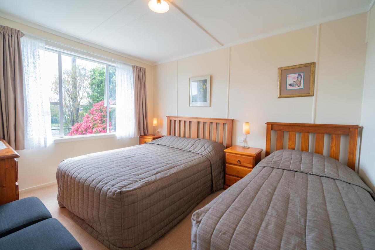Rustlein Cottage - Te Anau Holiday Home Экстерьер фото